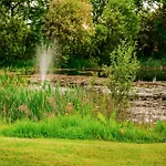 Meadows Luxury * Flaxton