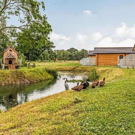 Meadows Luxury Holiday park Flaxton