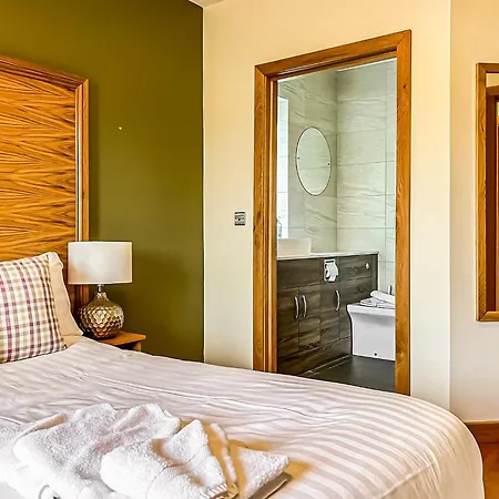 Meadows Luxury Holiday park Flaxton