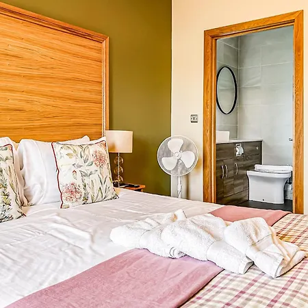 Meadows Luxury Holiday park Flaxton
