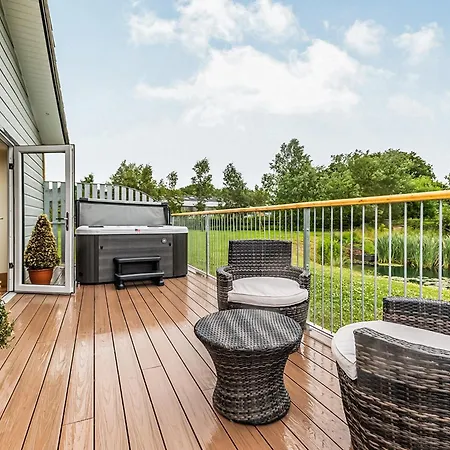 Holiday park Meadows Luxury *