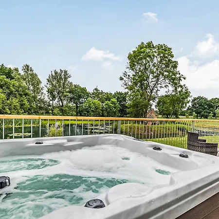 Holiday park Meadows Luxury *