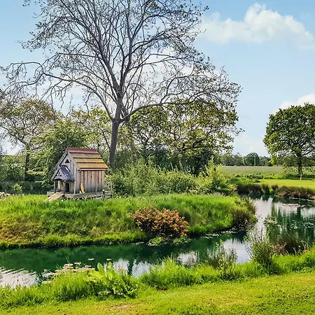 Üdülőpark Meadows Luxury Flaxton