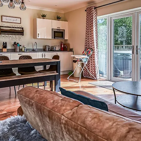 Meadows Luxury Flaxton