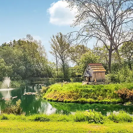 Üdülőpark Meadows Luxury Flaxton