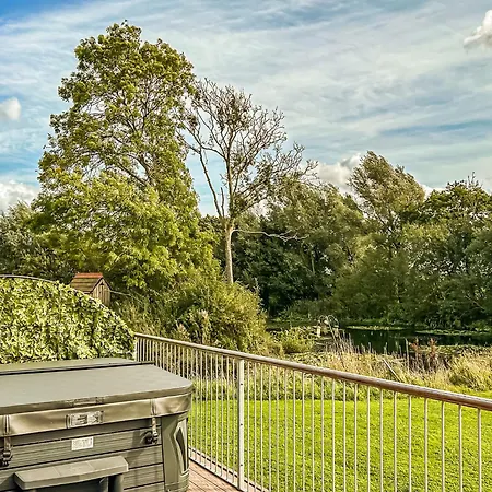 Meadows Luxury Üdülőpark Flaxton