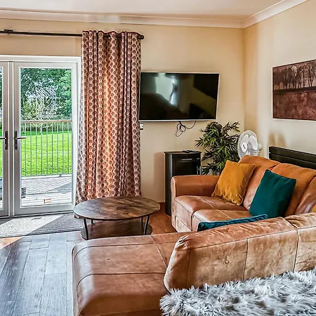 Kompleks wypoczynkowy Meadows Luxury Flaxton